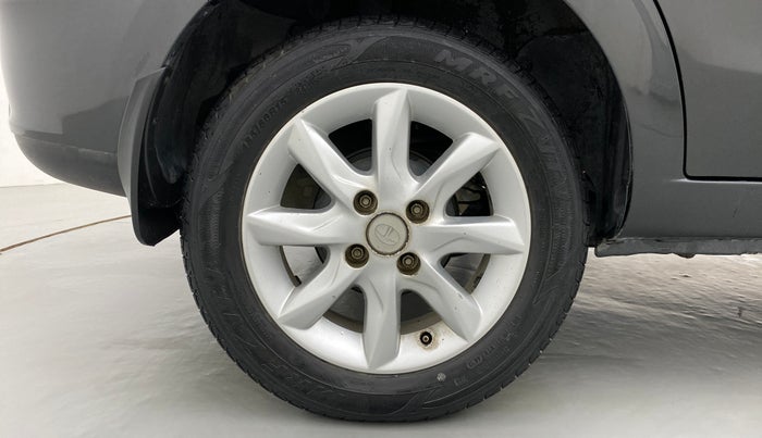 2017 Tata Zest XT QUADRAJET 90PS, Diesel, Manual, 43,938 km, Right Rear Wheel
