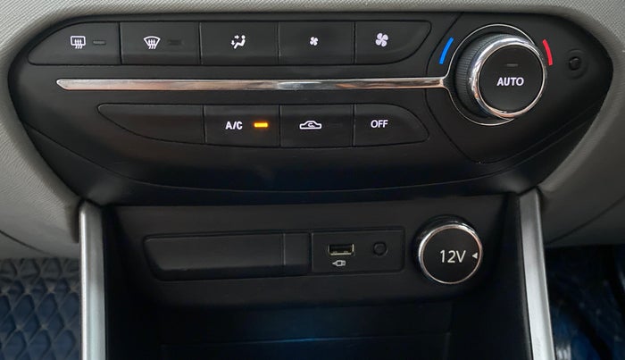 2020 Tata ALTROZ XZ 1.2, Petrol, Manual, 61,797 km, Automatic Climate Control