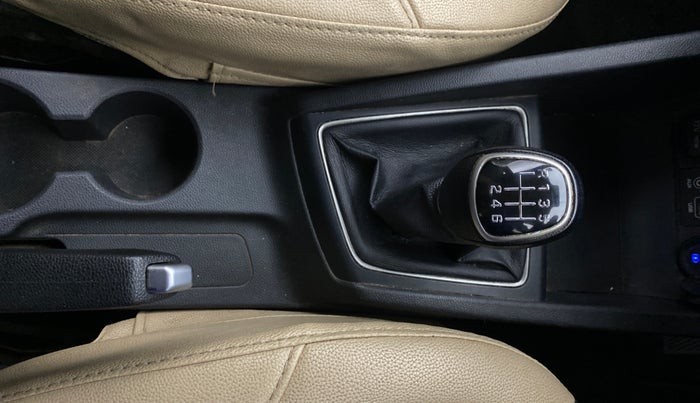 2018 Hyundai Elite i20 ASTA 1.4 CRDI, Diesel, Manual, 89,392 km, Gear Lever