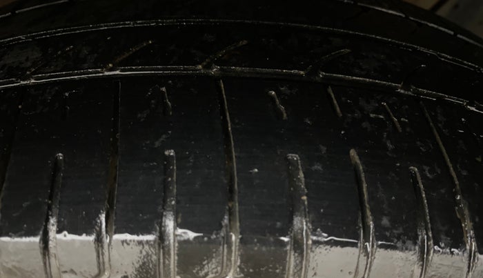 2018 Hyundai Elite i20 ASTA 1.4 CRDI, Diesel, Manual, 89,392 km, Right Front Tyre Tread