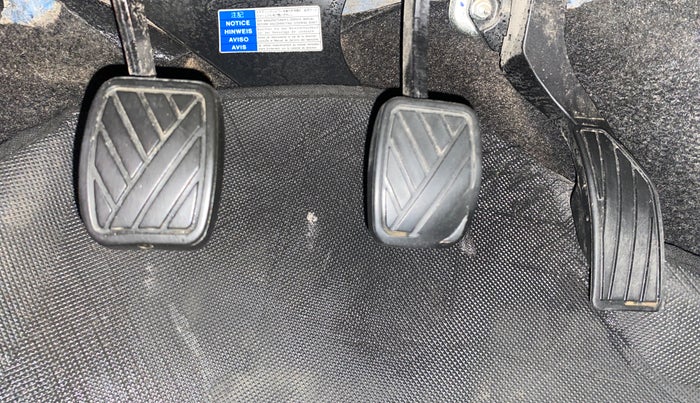 2015 Maruti Swift ZXI, Petrol, Manual, 65,375 km, Pedals