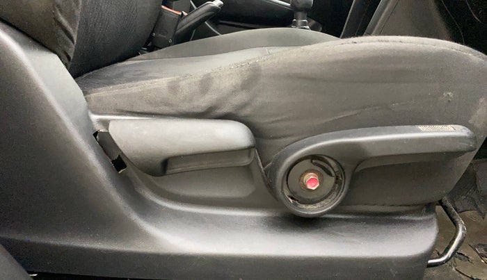 2015 Maruti Swift ZXI, Petrol, Manual, 65,375 km, Driver Side Adjustment Panel