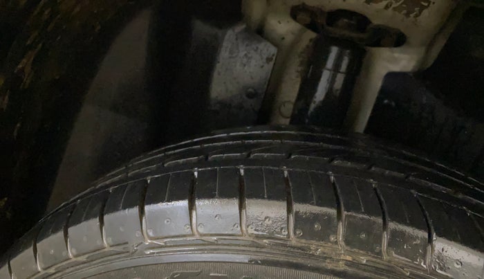 2020 MG HECTOR SUPER 1.5 PETROL, Petrol, Manual, 39,412 km, Right Rear Tyre Tread