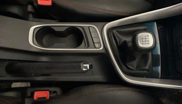 2020 MG HECTOR SUPER 1.5 PETROL, Petrol, Manual, 39,412 km, Gear Lever