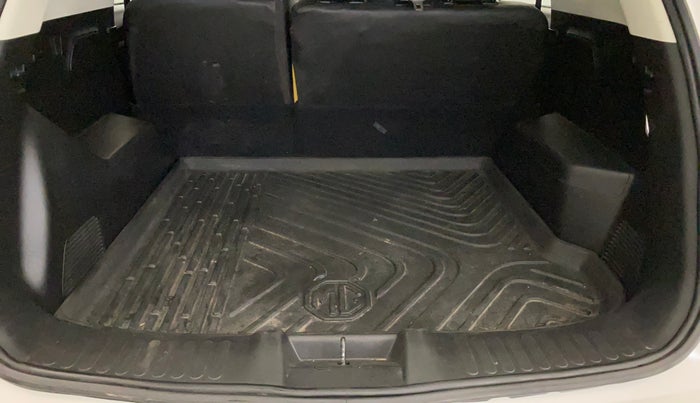 2020 MG HECTOR SUPER 1.5 PETROL, Petrol, Manual, 39,412 km, Boot Inside