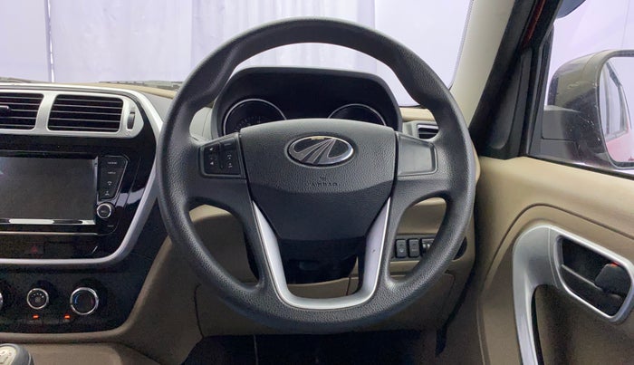 2017 Mahindra TUV300 T10 DUAL TONE, Diesel, Manual, 65,056 km, Steering Wheel Close Up