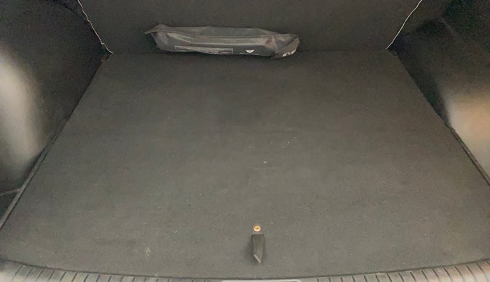 2019 Hyundai Creta EX 1.4 DIESEL, Diesel, Manual, 54,150 km, Boot Inside