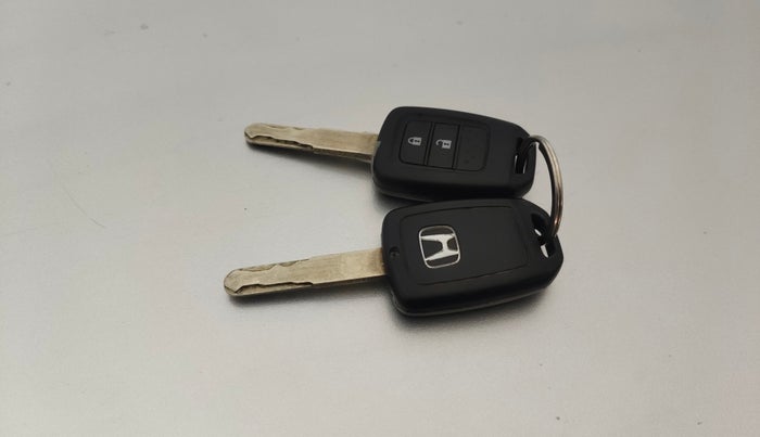 2015 Honda City 1.5L I-VTEC V MT, Petrol, Manual, 33,072 km, Key Close Up