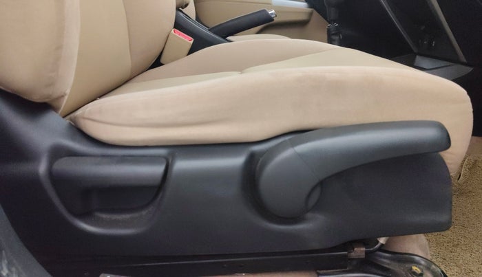2015 Honda City 1.5L I-VTEC V MT, Petrol, Manual, 33,072 km, Driver Side Adjustment Panel
