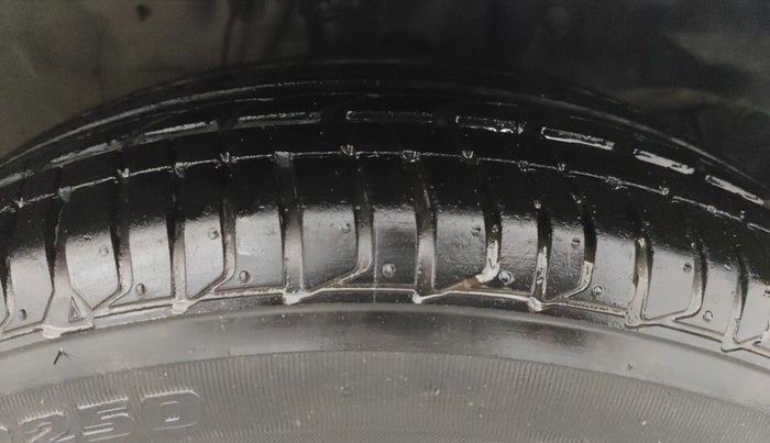 2015 Honda City 1.5L I-VTEC V MT, Petrol, Manual, 33,072 km, Right Front Tyre Tread