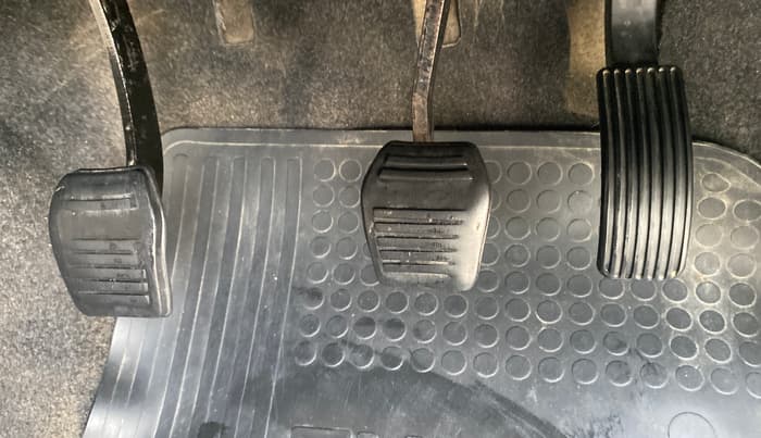 2018 Mahindra TUV300 T10, Diesel, Manual, 59,637 km, Pedals