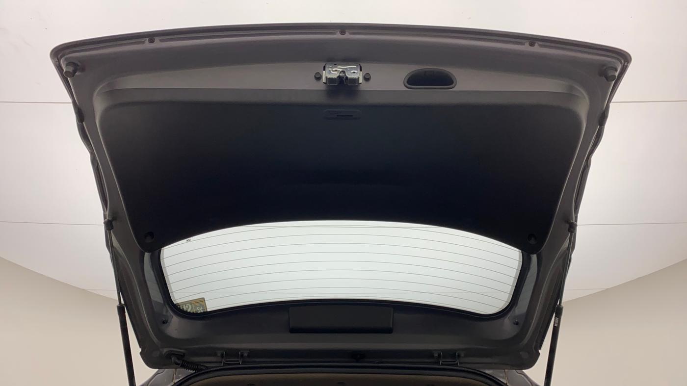 2016 Hyundai Creta SX PLUS 1.6 PETROL, Petrol, Manual, 1,05,587 km, Boot Door Open
