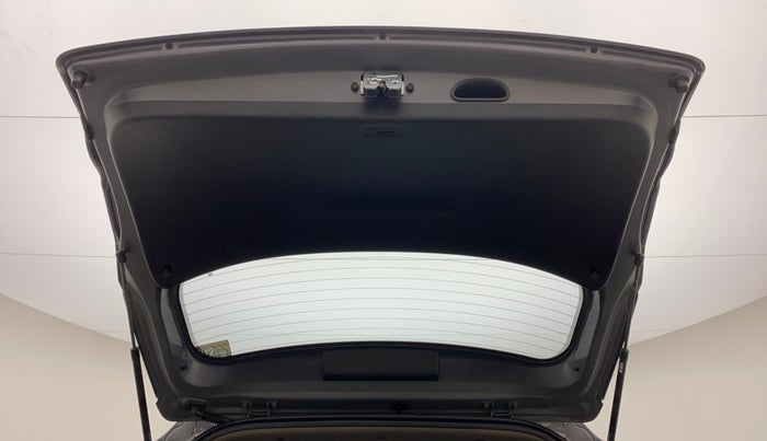 2016 Hyundai Creta SX PLUS 1.6 PETROL, Petrol, Manual, 1,05,587 km, Boot Door Open