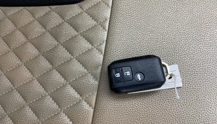2018 Maruti Dzire ZXI, Petrol, Manual, 50,539 km, Key Close Up