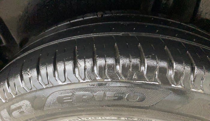 2018 Maruti Dzire ZXI, Petrol, Manual, 50,539 km, Left Rear Tyre Tread