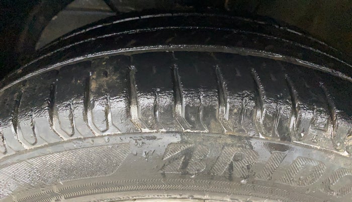 2018 Maruti Dzire ZXI, Petrol, Manual, 50,539 km, Left Front Tyre Tread