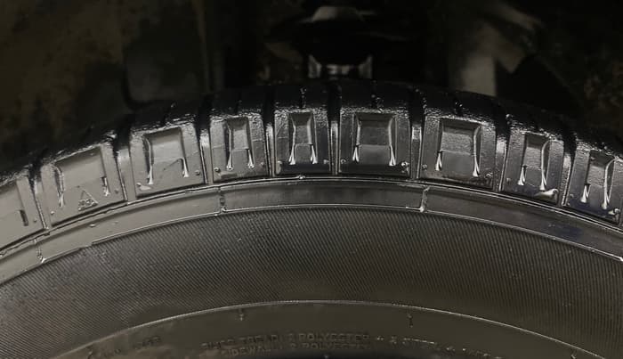 2017 Renault Kwid RXT 1.0 AMT, Petrol, Automatic, 59,705 km, Left Front Tyre Tread