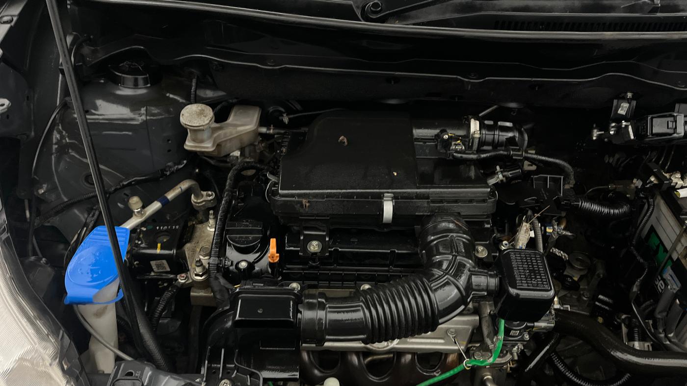 2023 Maruti Ertiga ZXi (O), Petrol, Manual, 59,744 km, Engine View - Right