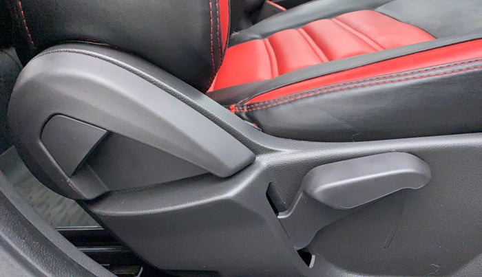 2020 Ford FREESTYLE TITANIUM 1.2 TI-VCT MT, Petrol, Manual, 16,900 km, Driver Side Adjustment Panel