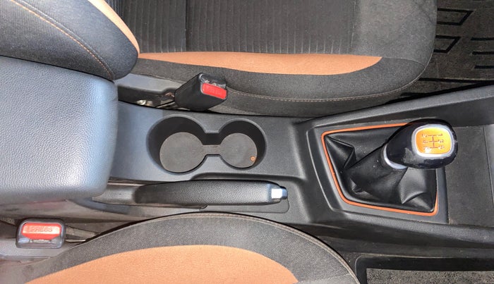 2017 Hyundai i20 Active 1.2 SX, Petrol, Manual, 21,209 km, Gear Lever