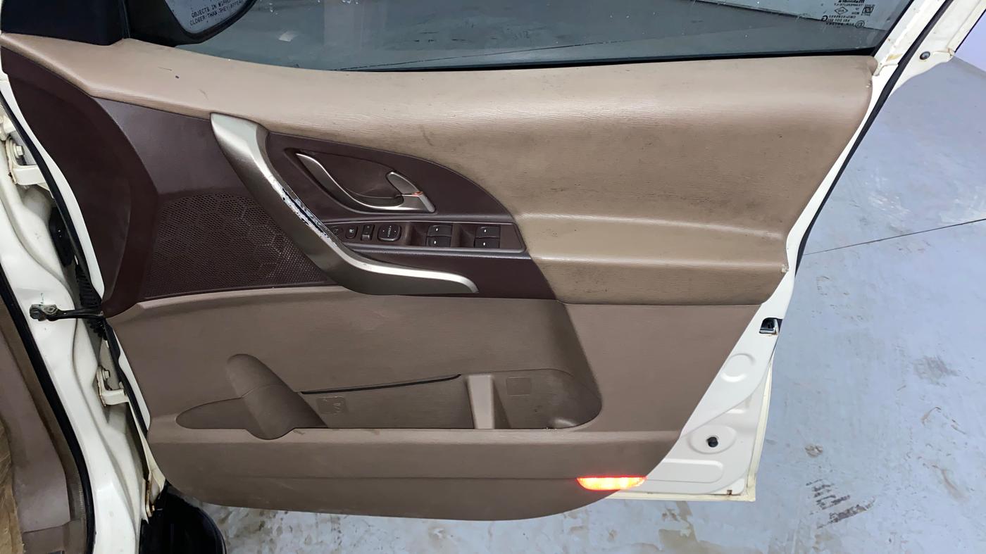 2012 Mahindra XUV500 W8, Diesel, Manual, 1,55,674 km, Driver Side Door Panels Control