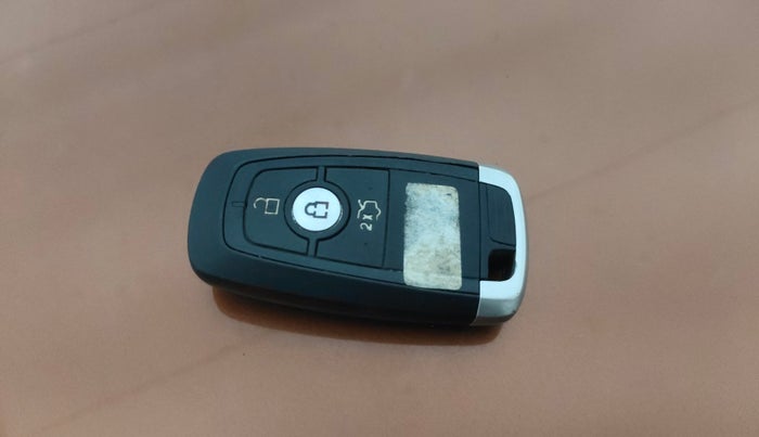 2019 Ford FREESTYLE TITANIUM PLUS 1.2 PETROL, Petrol, Manual, 45,803 km, Key Close Up