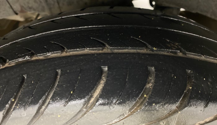 2011 Hyundai Santro Xing GL PLUS, Petrol, Manual, 57,673 km, Right Rear Tyre Tread