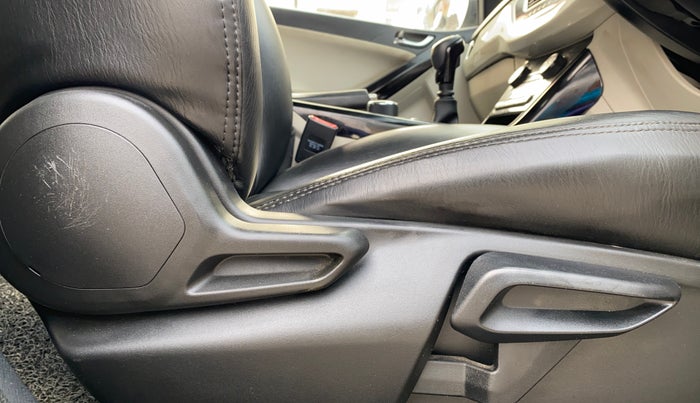 2021 Tata NEXON XZ PLUS PETROL, Petrol, Manual, 17,344 km, Driver Side Adjustment Panel