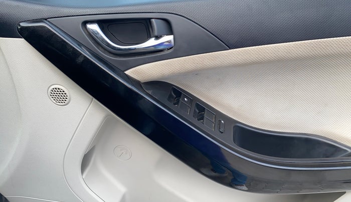2021 Tata NEXON XZ PLUS PETROL, Petrol, Manual, 17,344 km, Driver Side Door Panels Control