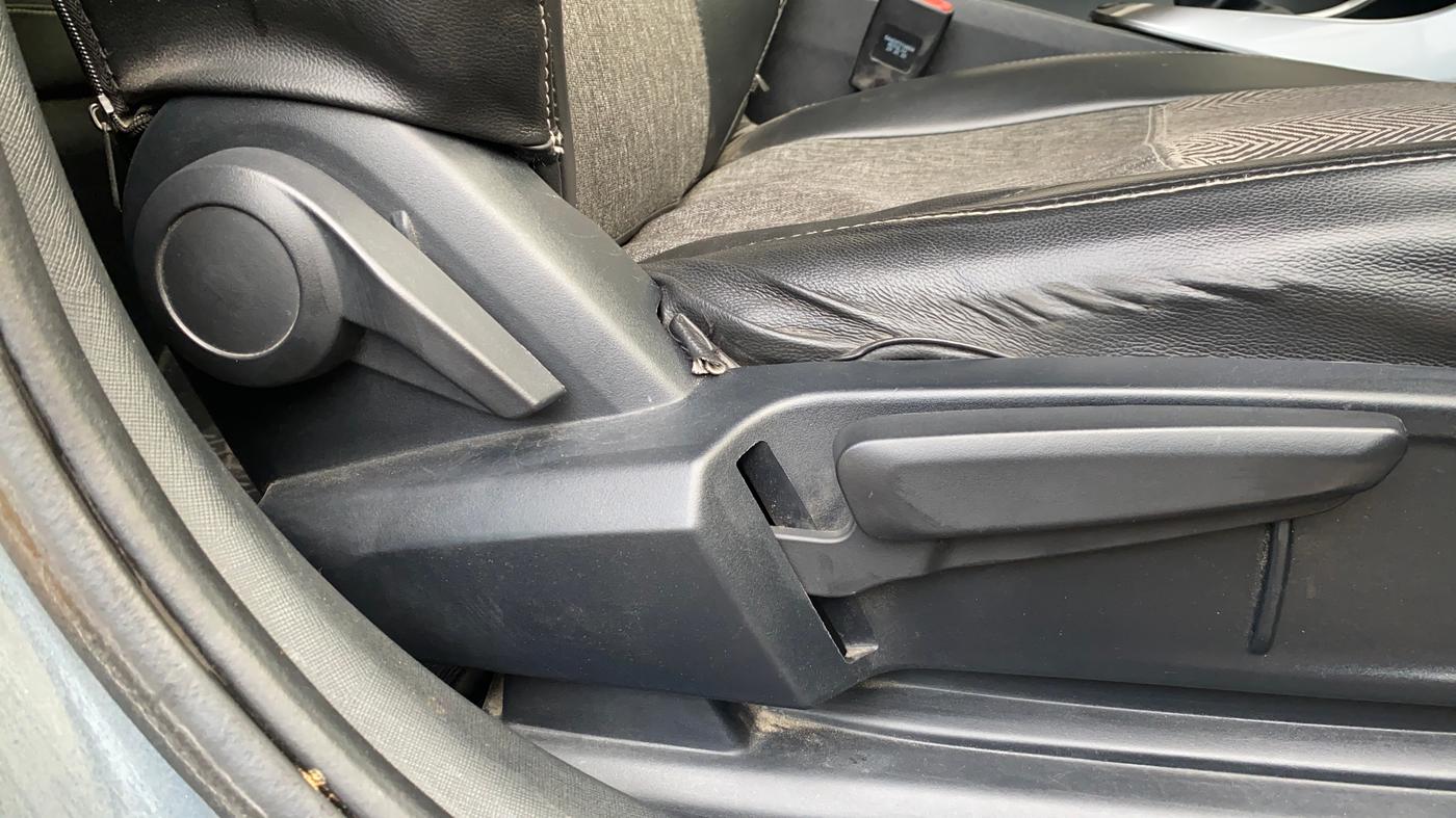 2020 Tata ALTROZ XZ PETROL, Petrol, Manual, 72,873 km, Driver Side Adjustment Panel