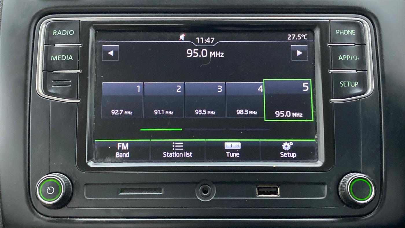 2019 Skoda Rapid STYLE 1.5 TDI AT, CNG, Automatic, 1,07,669 km, Touchscreen Infotainment System