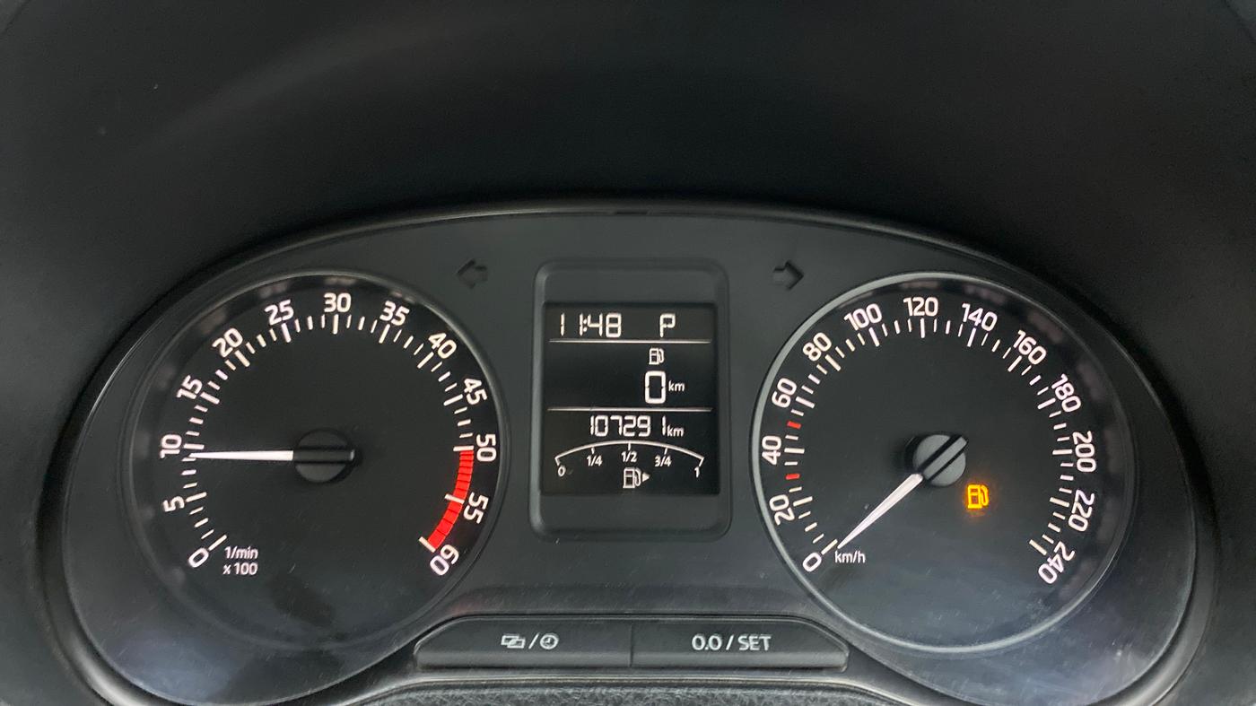 2019 Skoda Rapid STYLE 1.5 TDI AT, CNG, Automatic, 1,07,669 km, Odometer Image