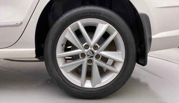2019 Skoda Rapid STYLE 1.5 TDI AT, Diesel, Automatic, 1,07,669 km, Left Rear Wheel