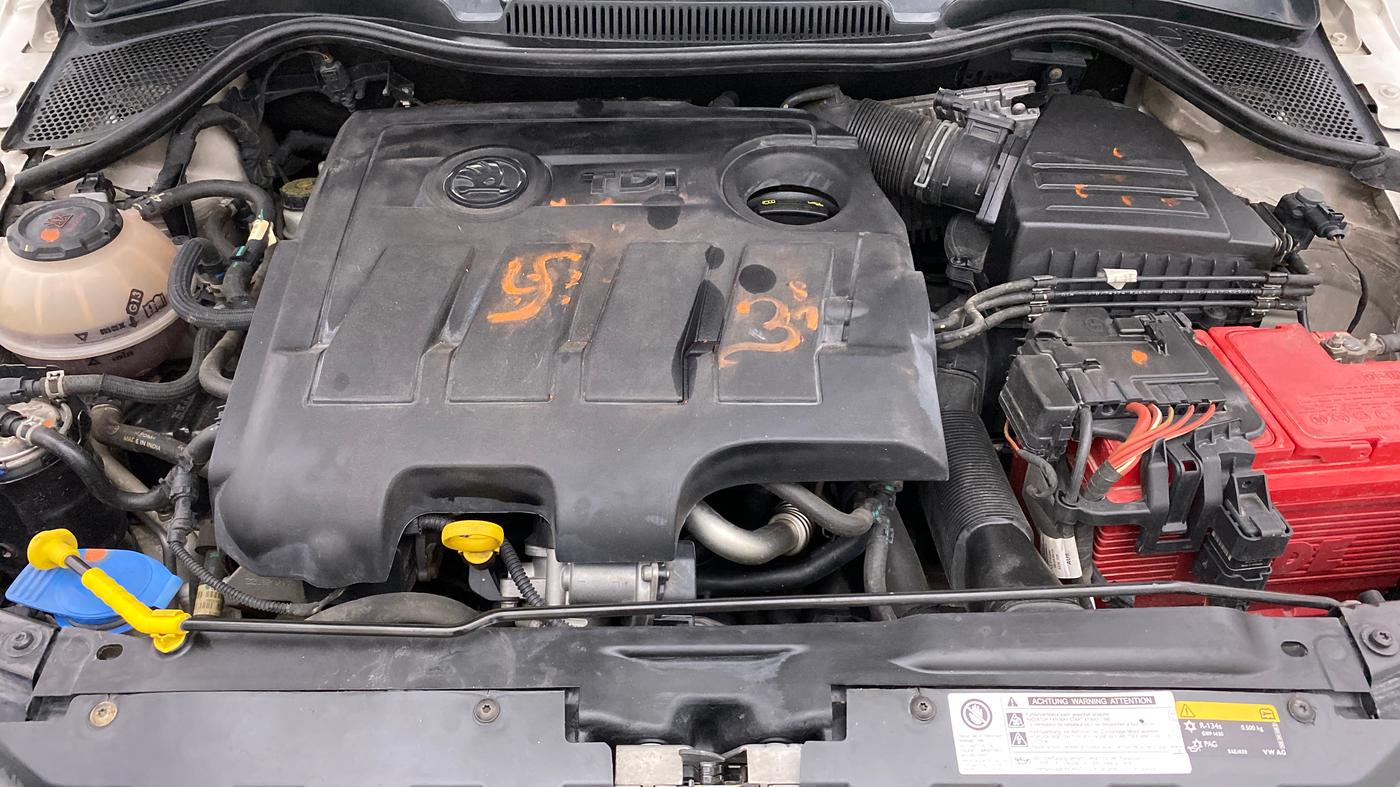 2019 Skoda Rapid STYLE 1.5 TDI AT, CNG, Automatic, 1,07,669 km, Open Bonet