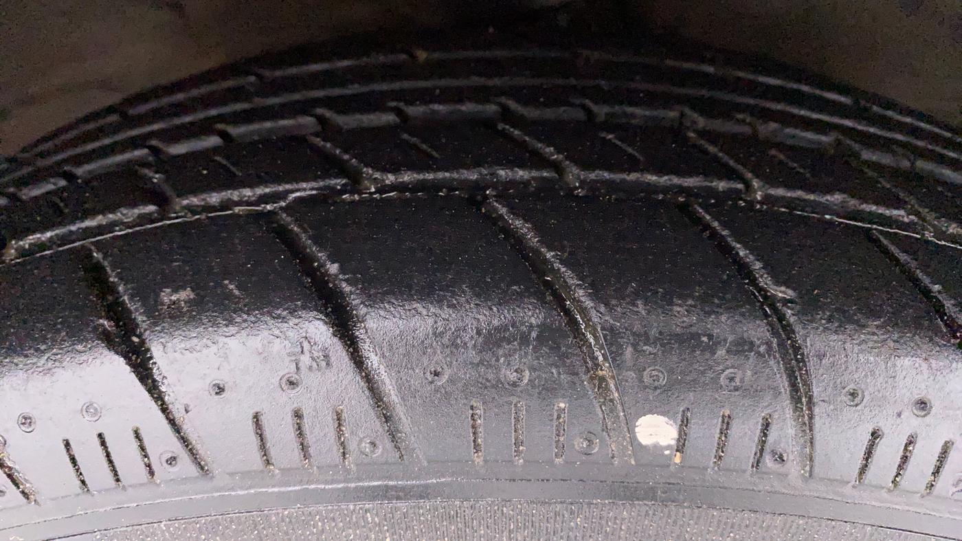 2012 Hyundai i10 SPORTZ 1.2 AT KAPPA2, Petrol, Automatic, 72,554 km, Right Front Tyre Tread
