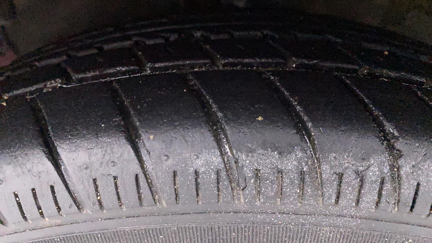 2012 Hyundai i10 SPORTZ 1.2 AT KAPPA2, Petrol, Automatic, 72,554 km, Left Front Tyre Tread