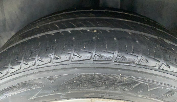 2017 Volkswagen Polo HIGHLINE1.2L PETROL, Petrol, Manual, 52,489 km, Left Rear Tyre Tread