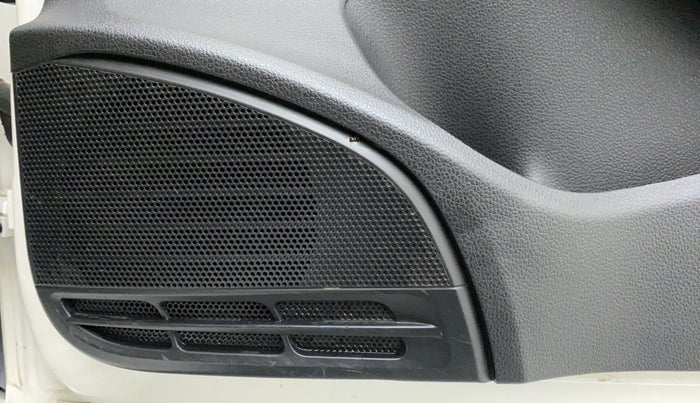 2017 Volkswagen Polo HIGHLINE1.2L PETROL, Petrol, Manual, 52,489 km, Speaker