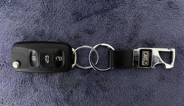 2017 Volkswagen Polo HIGHLINE1.2L PETROL, Petrol, Manual, 52,489 km, Key Close Up