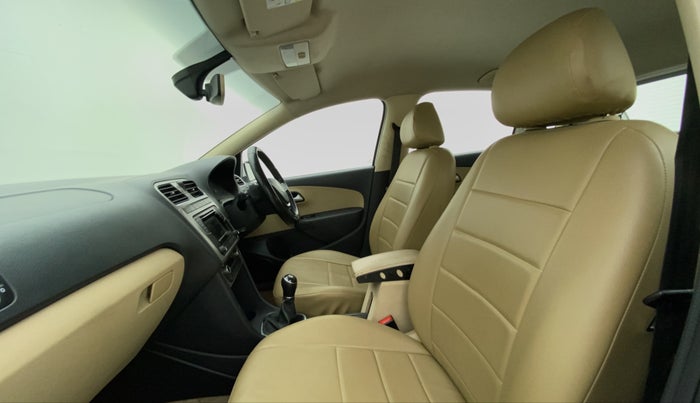 2017 Volkswagen Polo HIGHLINE1.2L PETROL, Petrol, Manual, 52,489 km, Right Side Front Door Cabin