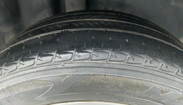 2017 Volkswagen Polo HIGHLINE1.2L PETROL, Petrol, Manual, 52,489 km, Right Rear Tyre Tread