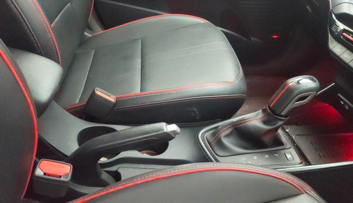 2021 Hyundai NEW I20 N LINE N8 1.0 TURBO GDI DCT, Petrol, Automatic, 52,885 km, Gear Lever