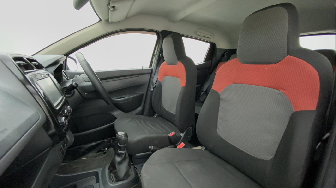 2016 Renault Kwid 1.0 RXT, Petrol, Manual, 33,642 km, Right Side Front Door Cabin