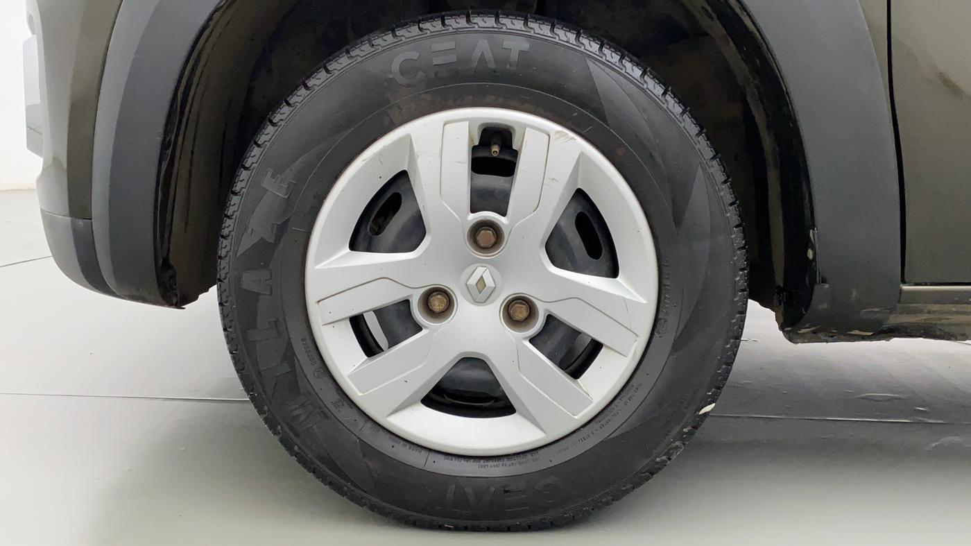 2016 Renault Kwid 1.0 RXT, Petrol, Manual, 33,642 km, Left Front Wheel