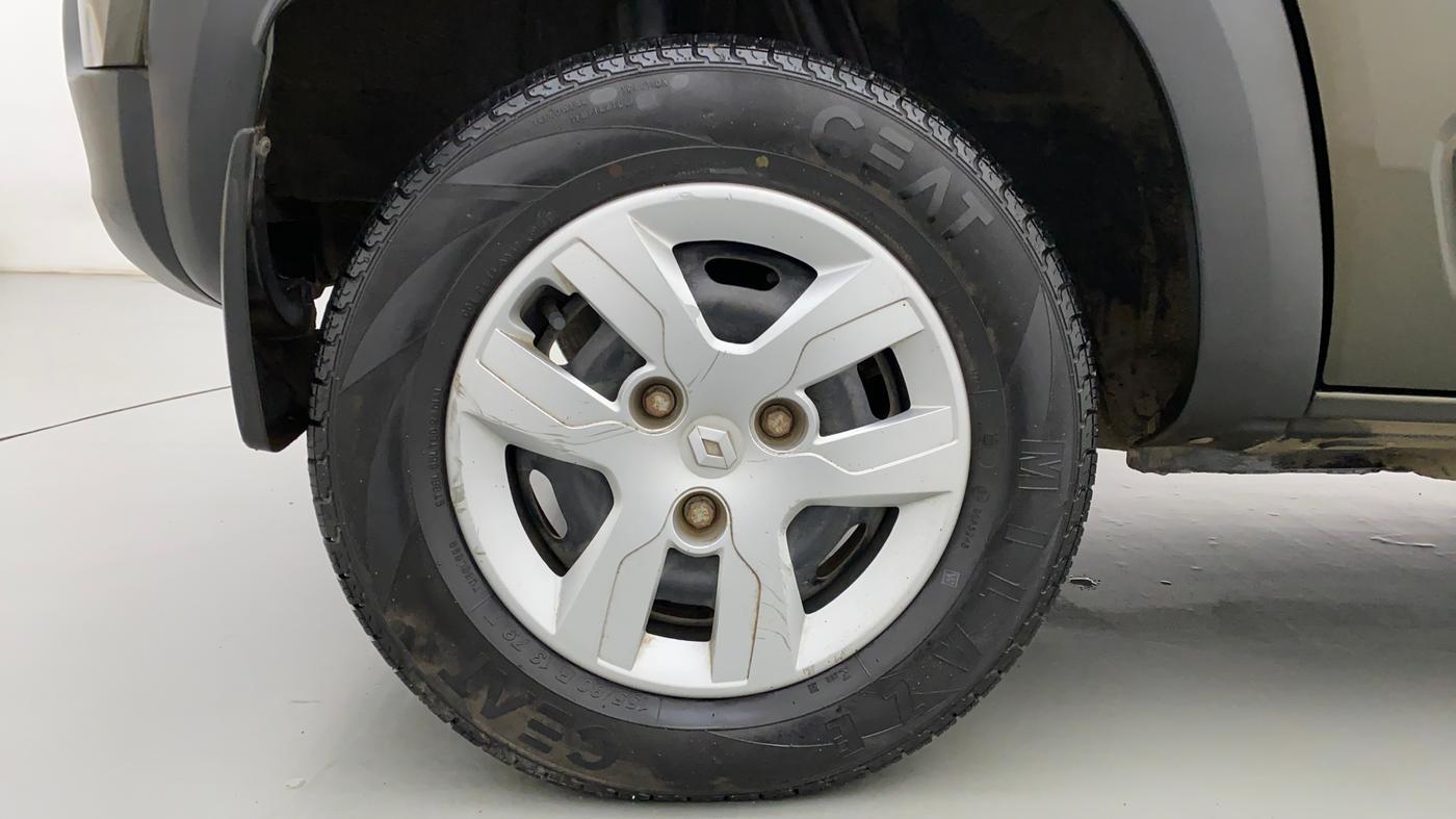 2016 Renault Kwid 1.0 RXT, Petrol, Manual, 33,642 km, Right Rear Wheel