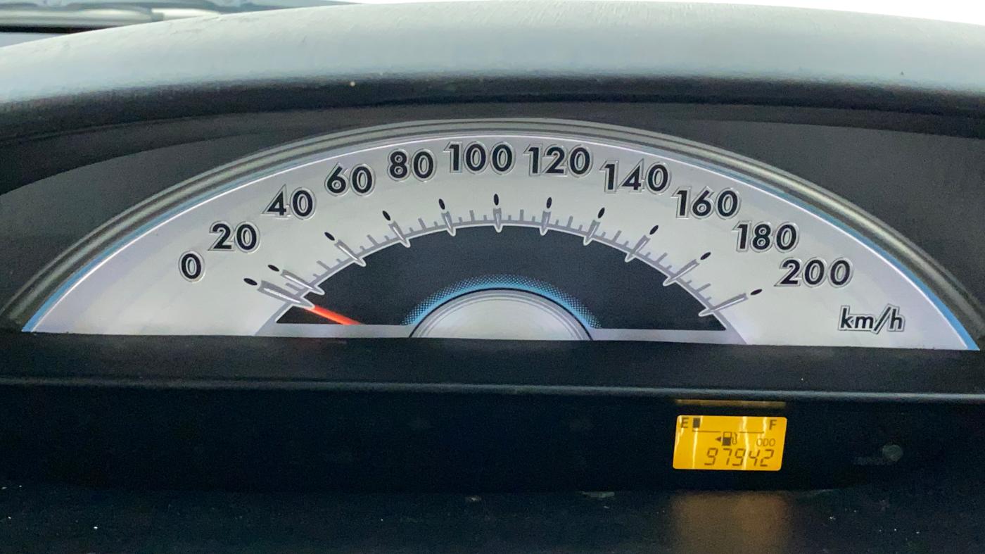 2011 Toyota Etios G, Petrol, Manual, 98,011 km, Odometer Image