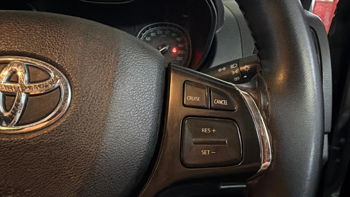 2022 Toyota URBAN CRUISER HIGH GRADE AT, Petrol, Automatic, 42,272 km, Adaptive Cruise Control