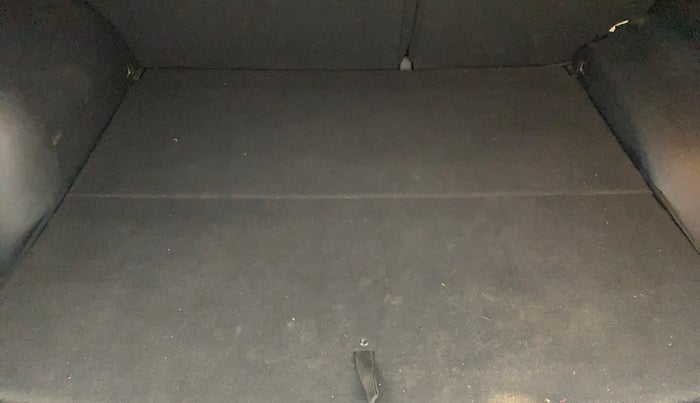 2017 Hyundai Creta SX PLUS AT 1.6 PETROL, Petrol, Automatic, 86,080 km, Boot Inside