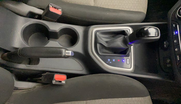 2017 Hyundai Creta SX PLUS AT 1.6 PETROL, Petrol, Automatic, 86,080 km, Gear Lever