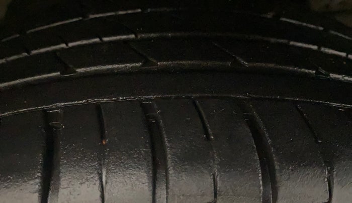 2017 Hyundai Creta SX PLUS AT 1.6 PETROL, Petrol, Automatic, 86,080 km, Left Front Tyre Tread